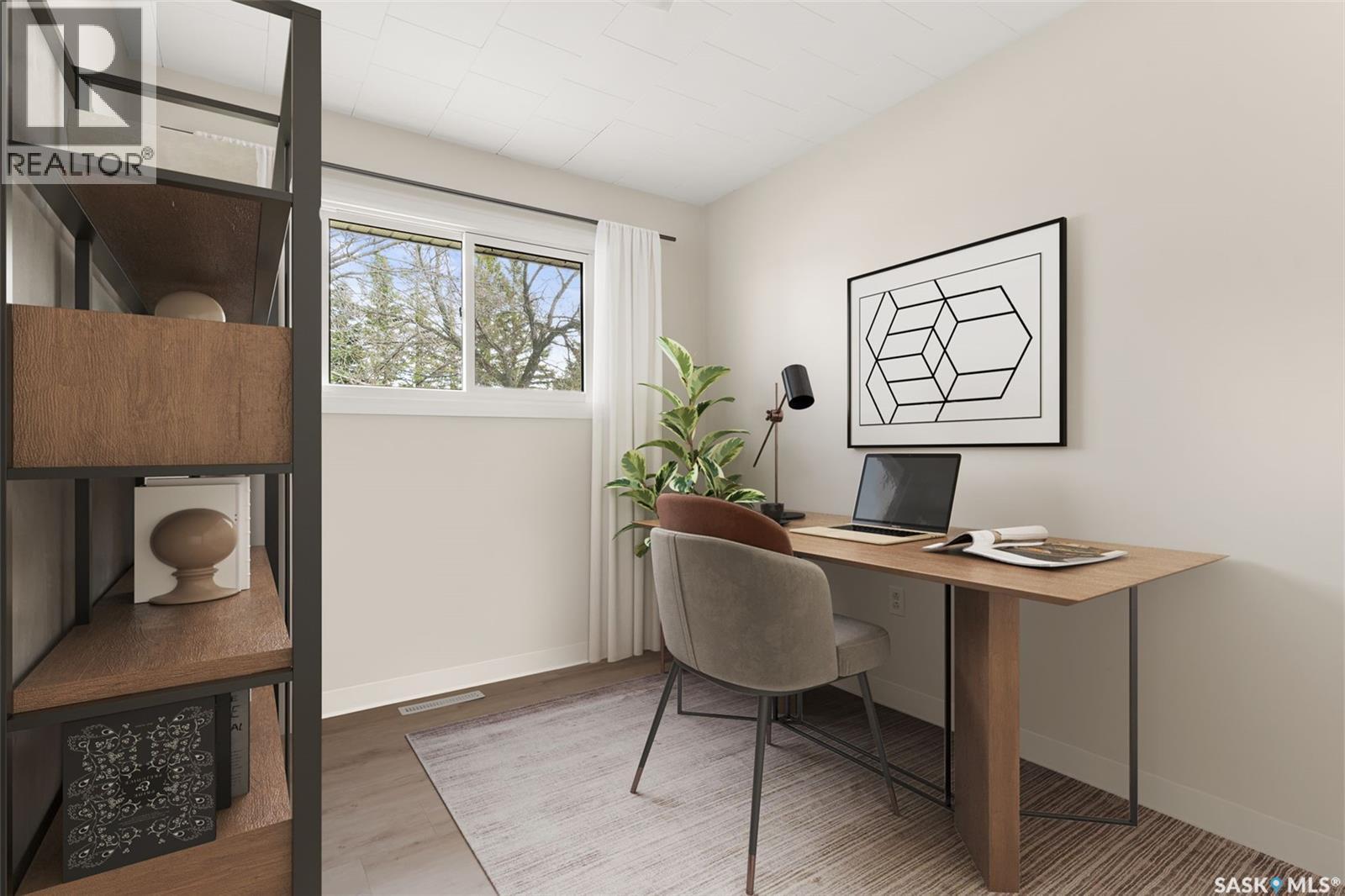 539 3Rd Street Ne, Ituna, SK - Indoor Photo Showing Office