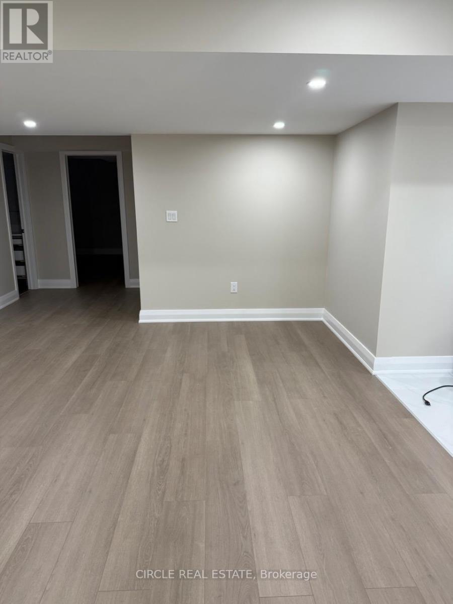 213 Danny Wheeler Boulevard, Georgina, ON - Indoor Photo Showing Other Room