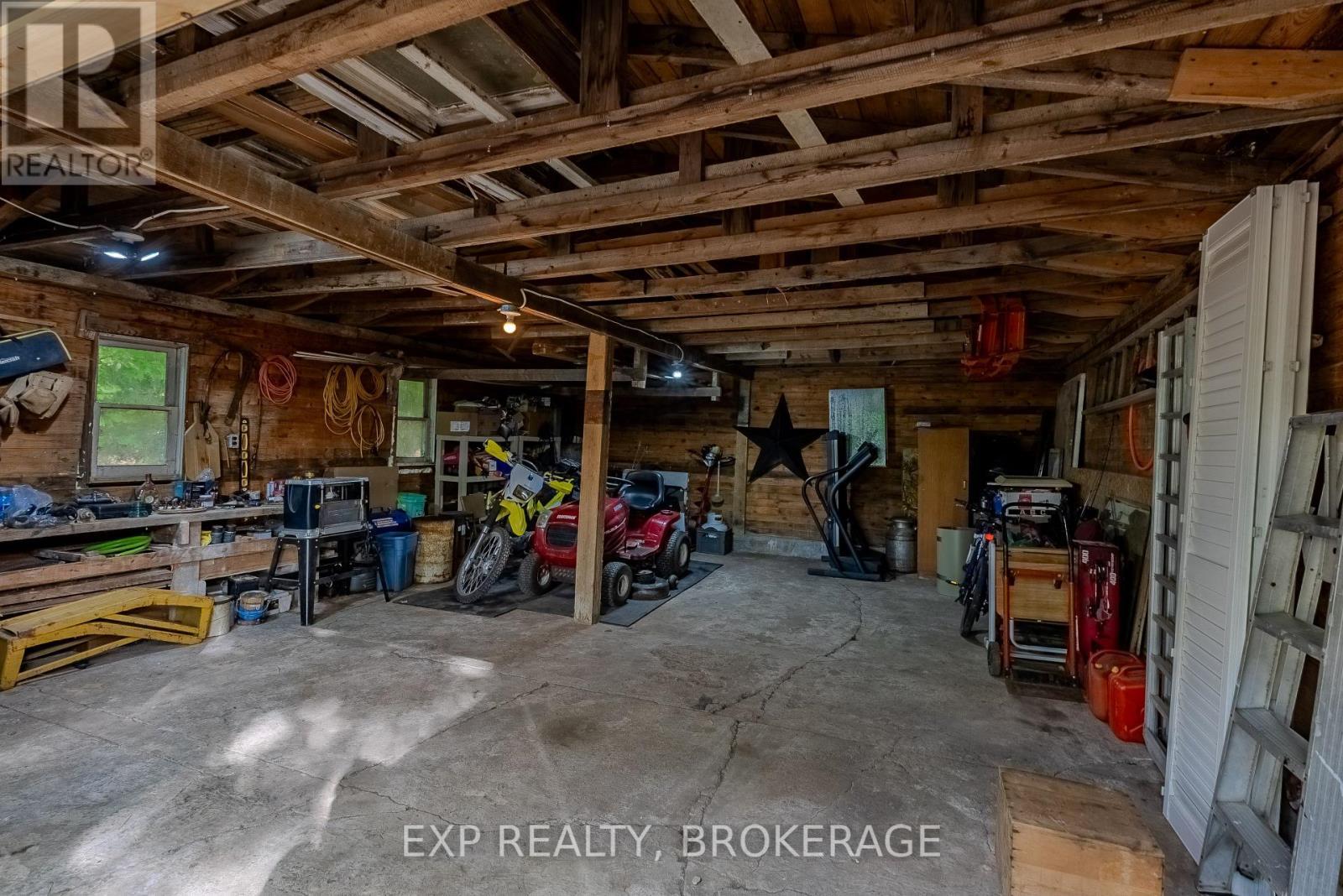 6187 Arden Road S, Frontenac (Frontenac Centre), ON - Indoor