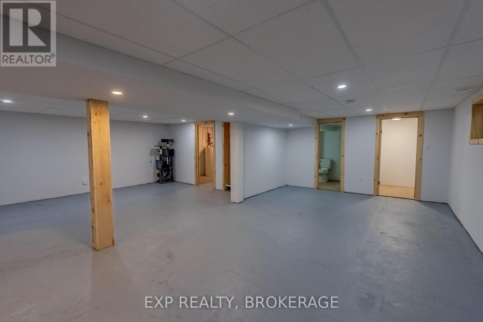 6187 Arden Road S, Frontenac (Frontenac Centre), ON - Indoor Photo Showing Other Room