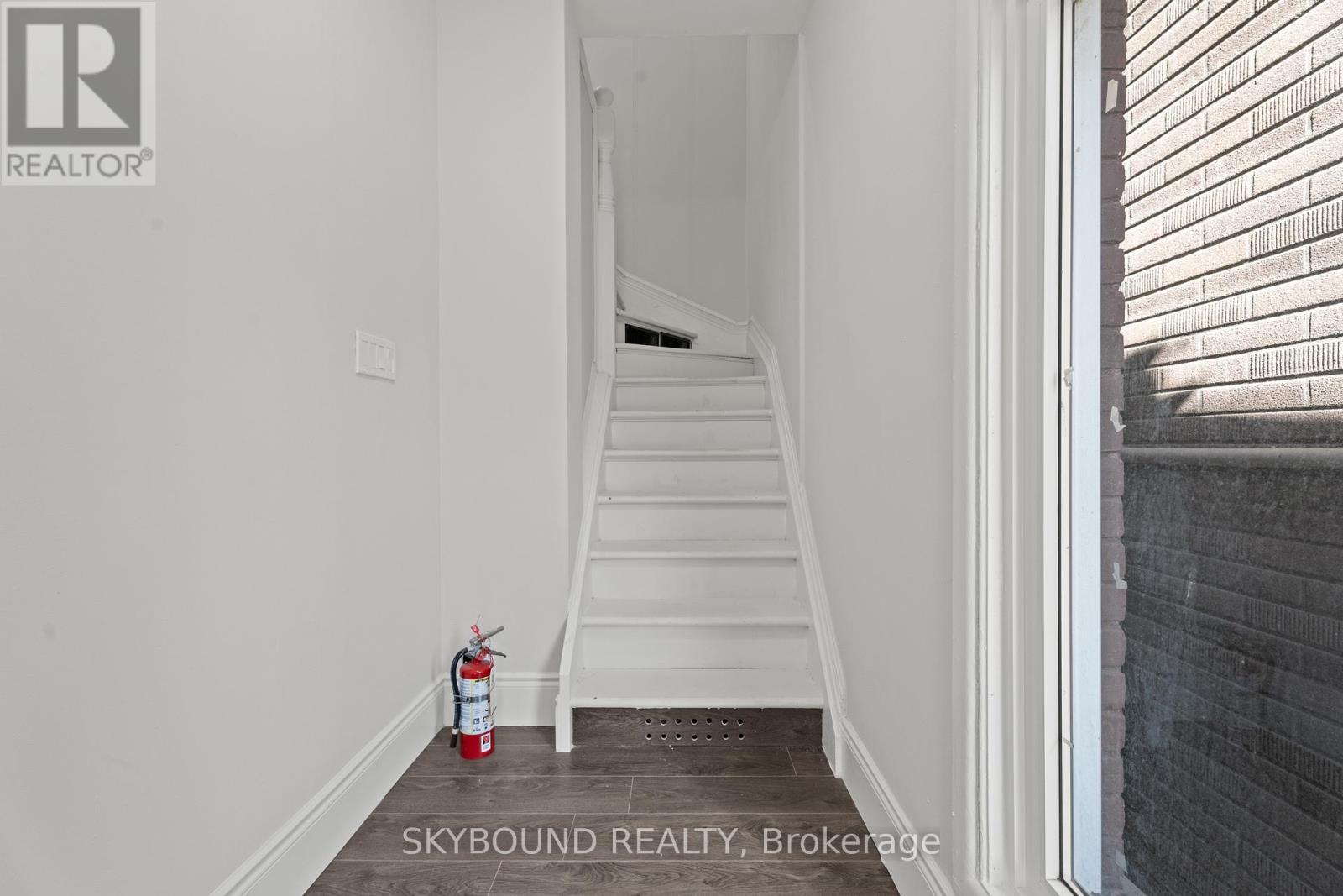 65 Colborne Street W, Brantford, ON