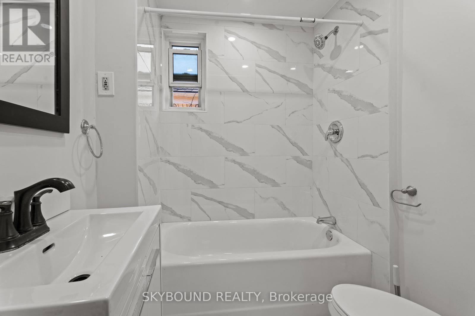 65 Colborne Street W, Brantford, ON