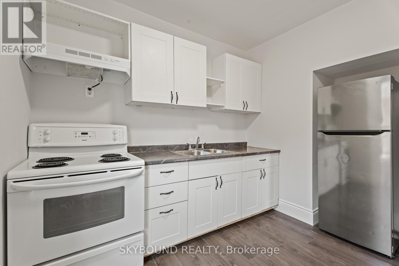 65 Colborne Street W, Brantford, ON