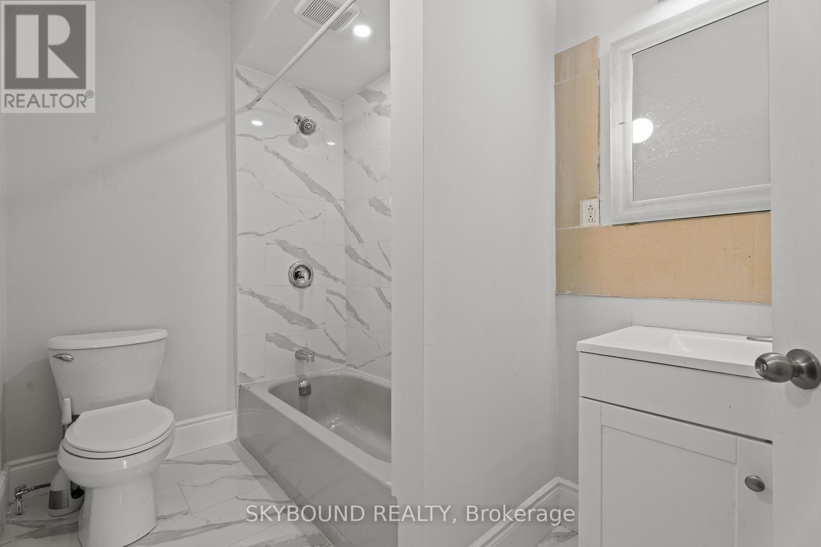 65 Colborne Street W, Brantford, ON