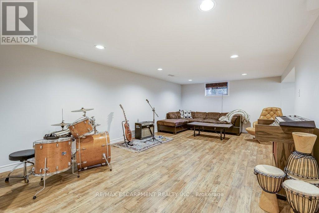 420 Concession 8 Road E, Hamilton, ON - Indoor