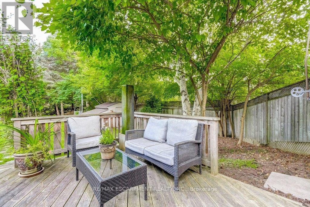420 Concession 8 Road E, Hamilton, ON - Outdoor With Deck Patio Veranda