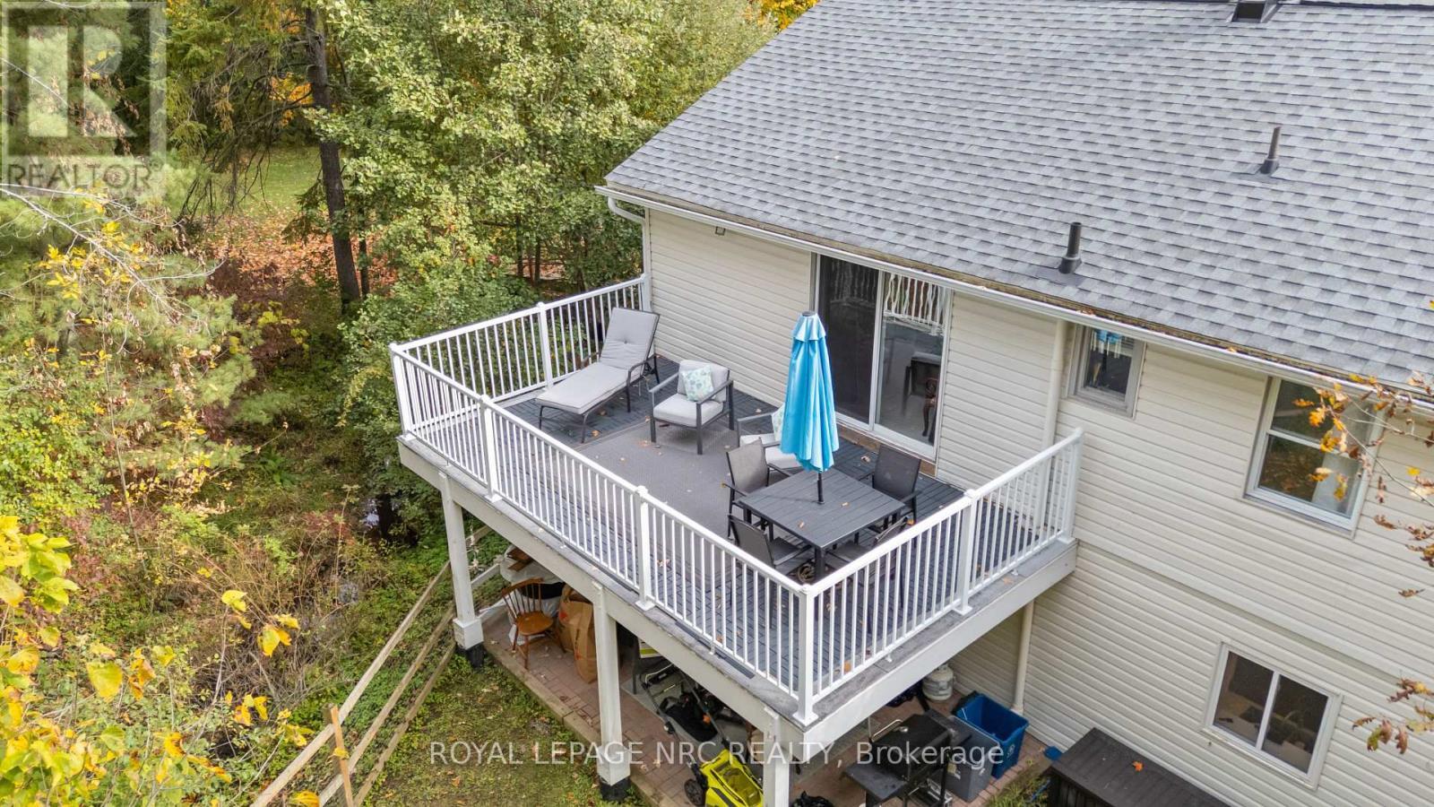 327 Maple Leaf Avenue N, Fort Erie (Ridgeway), ON - Outdoor