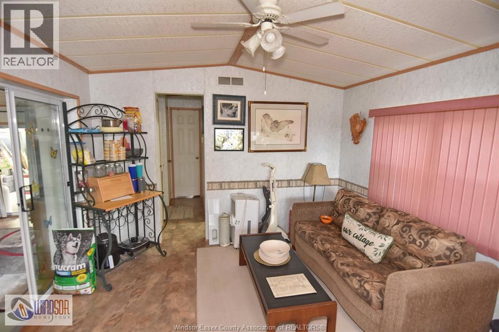 3 Maple Street, Leamington, ON - Indoor Photo Showing Other Room