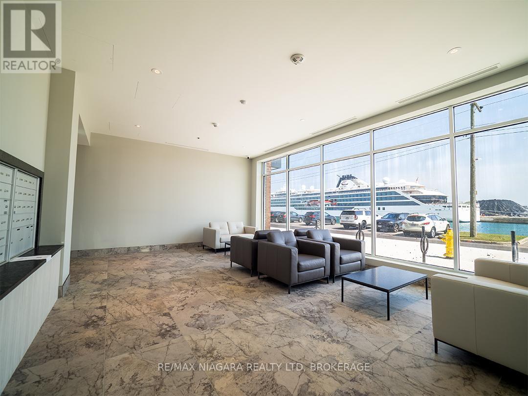 101 - 118 West Street, Port Colborne (Sugarloaf), ON - Indoor