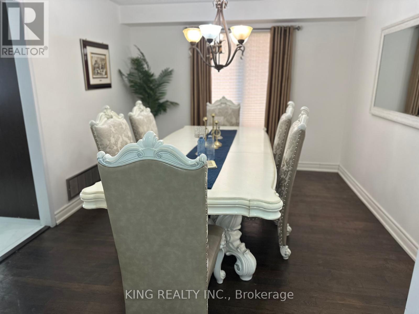 36 Creekwood Drive, Brampton, ON - Indoor Photo Showing Dining Room
