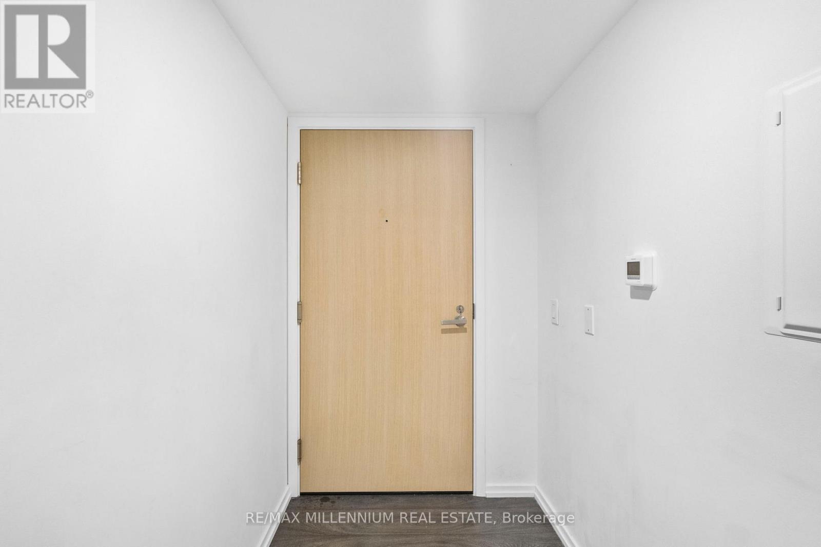 802 - 5 Soudan Avenue, Toronto, ON - Indoor Photo Showing Other Room