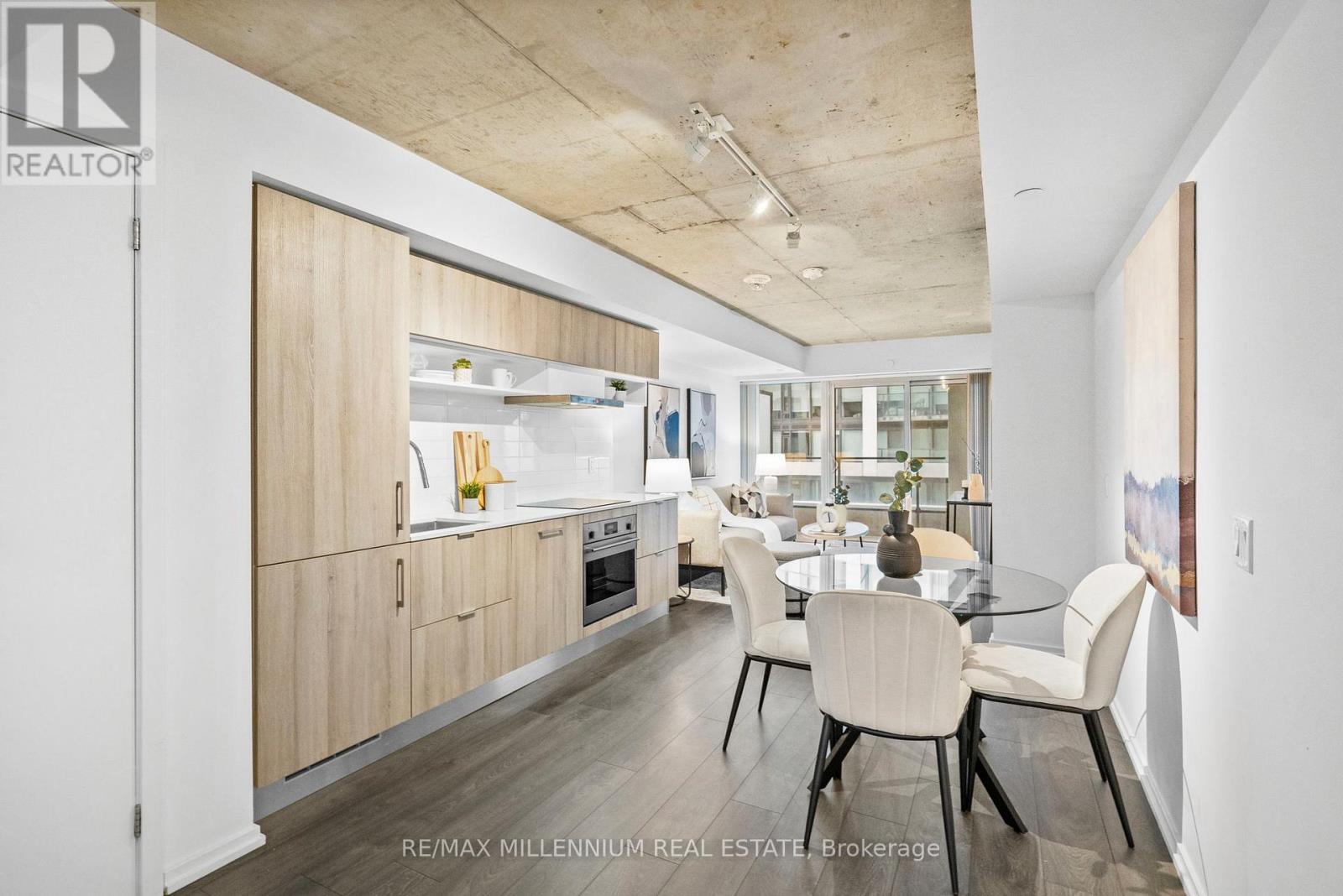 802 - 5 Soudan Avenue, Toronto, ON - Indoor Photo Showing Dining Room