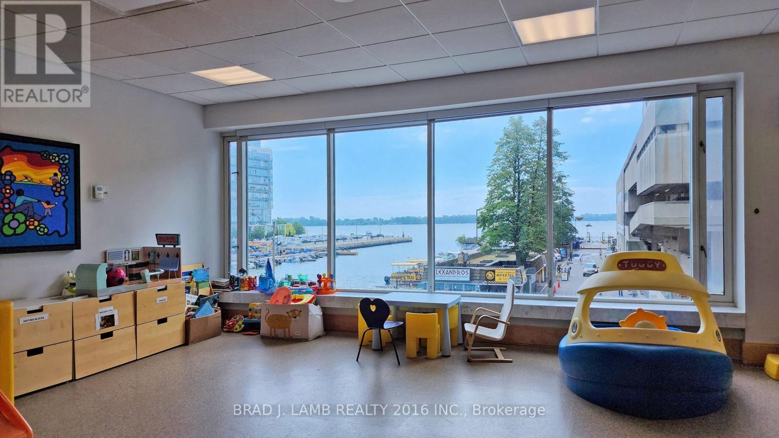 907 - 10 Yonge Street, Toronto, ON - Indoor