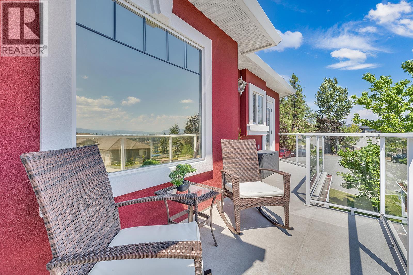 2040 Spyglass Way, West Kelowna, BC - Outdoor With Exterior