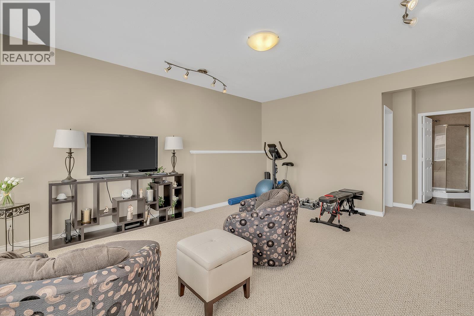 2040 Spyglass Way, West Kelowna, BC - Indoor Photo Showing Gym Room