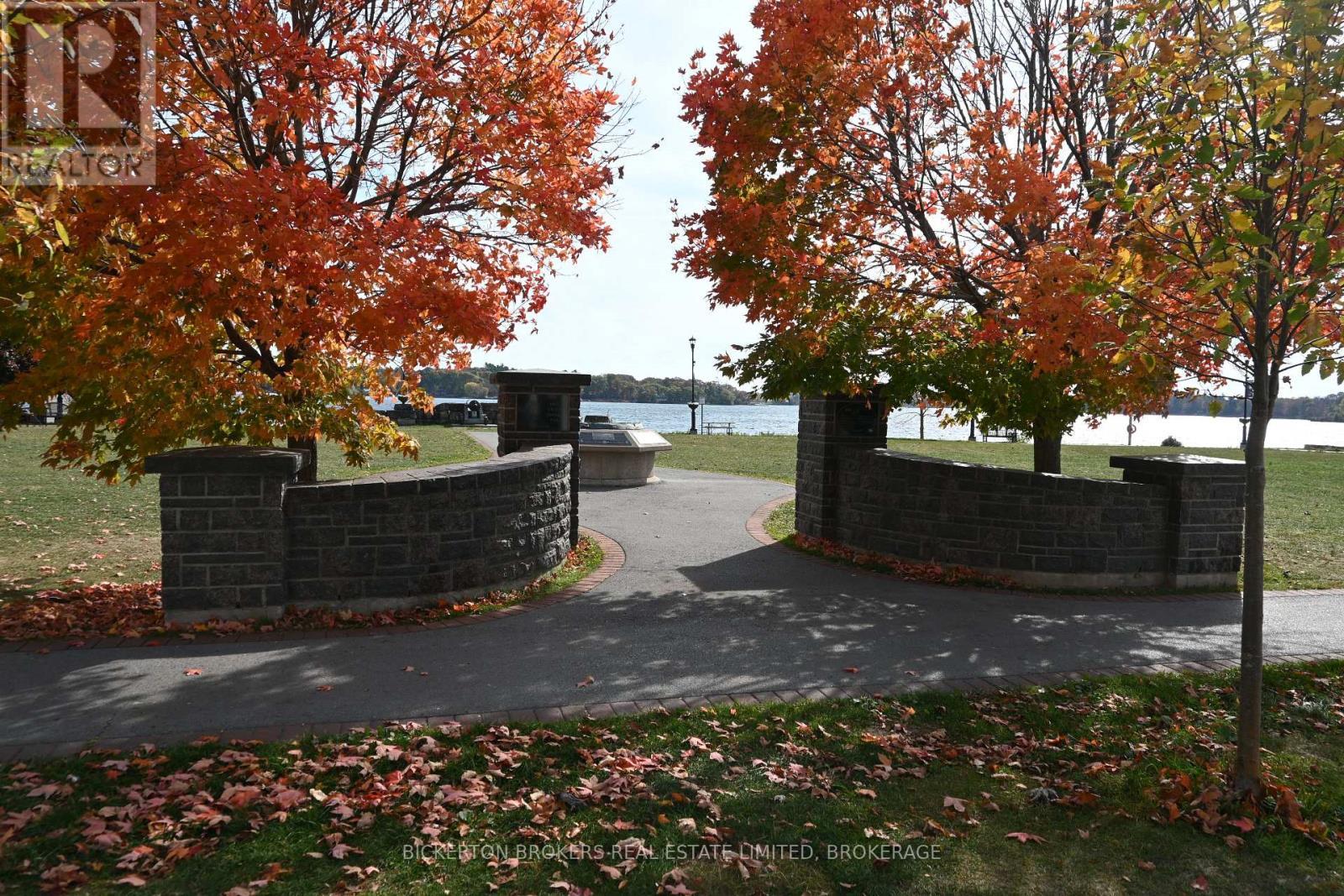 207 - 130 Water Street, Gananoque, ON - Outdoor