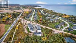 Minutes to Georgian Bay -