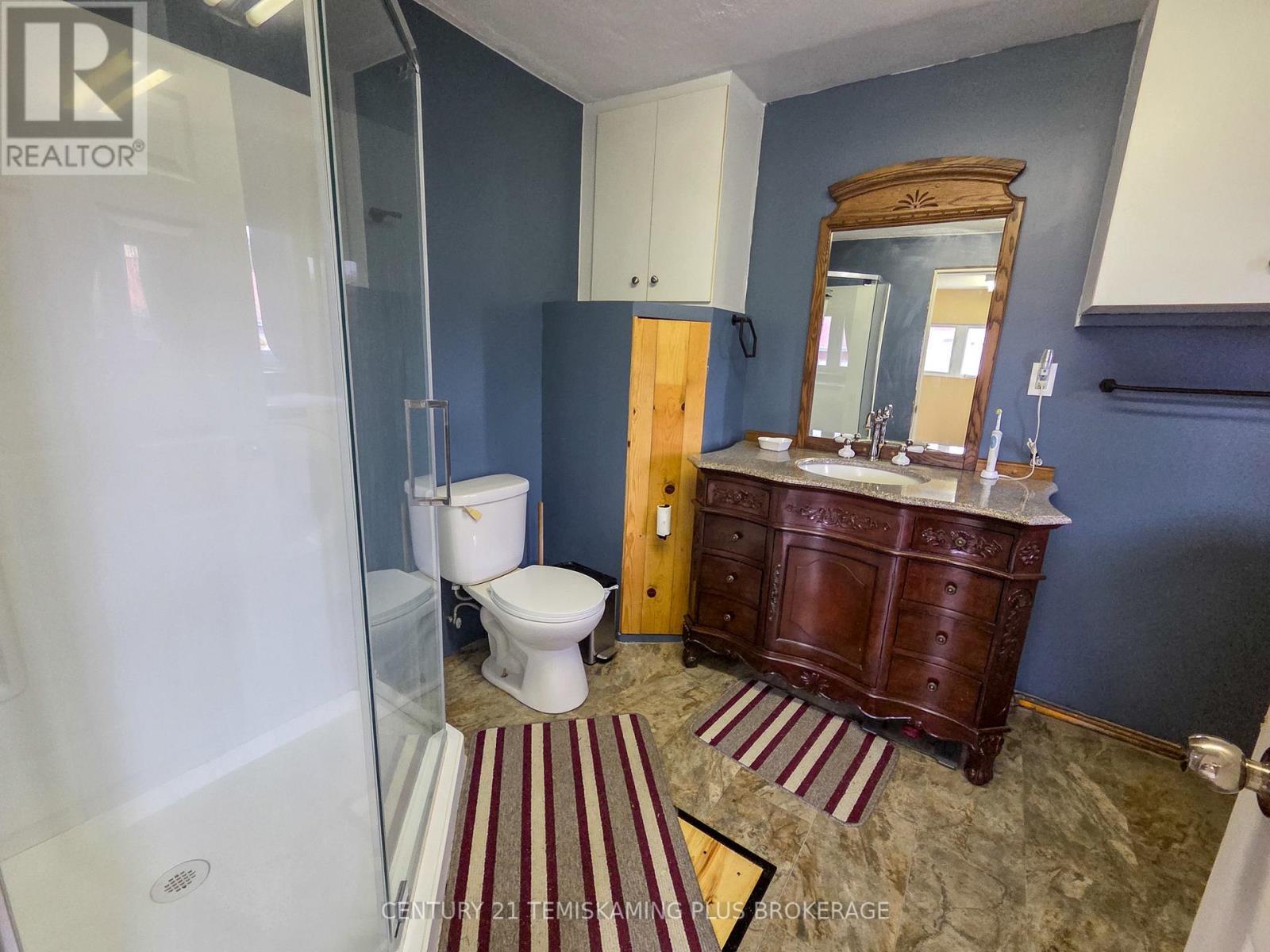 28 Fifth Street, Timiskaming (Tim - Outside - Rural), ON - Indoor Photo Showing Bathroom