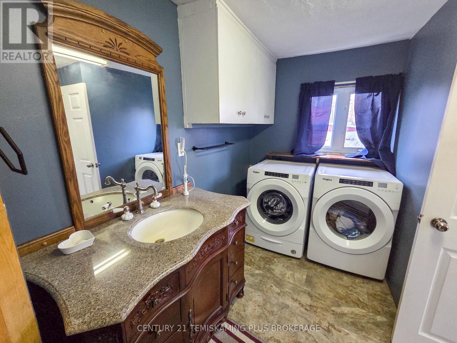28 Fifth Street, Timiskaming (Tim - Outside - Rural), ON - Indoor Photo Showing Laundry Room