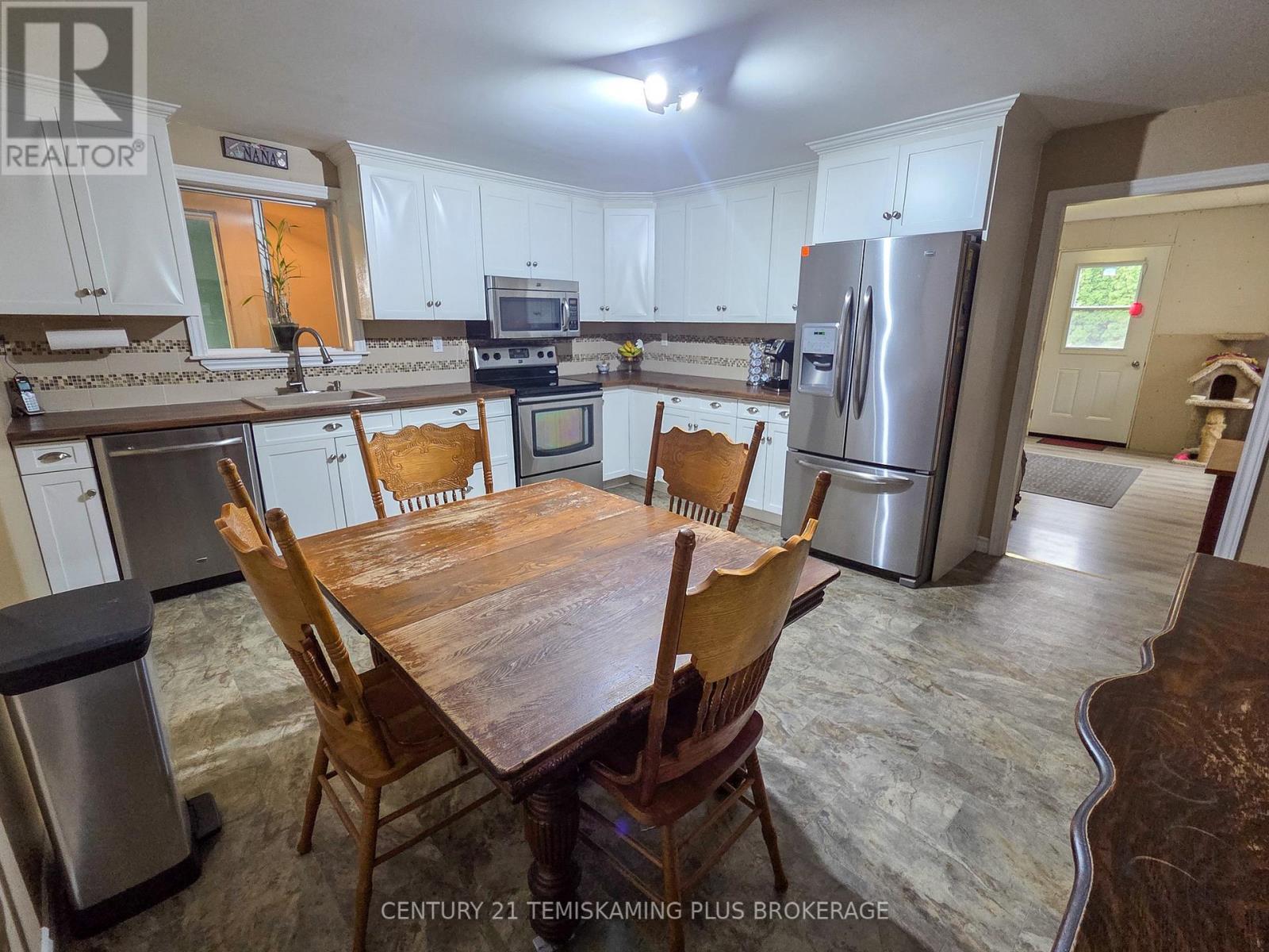 28 Fifth Street, Timiskaming (Tim - Outside - Rural), ON - Indoor