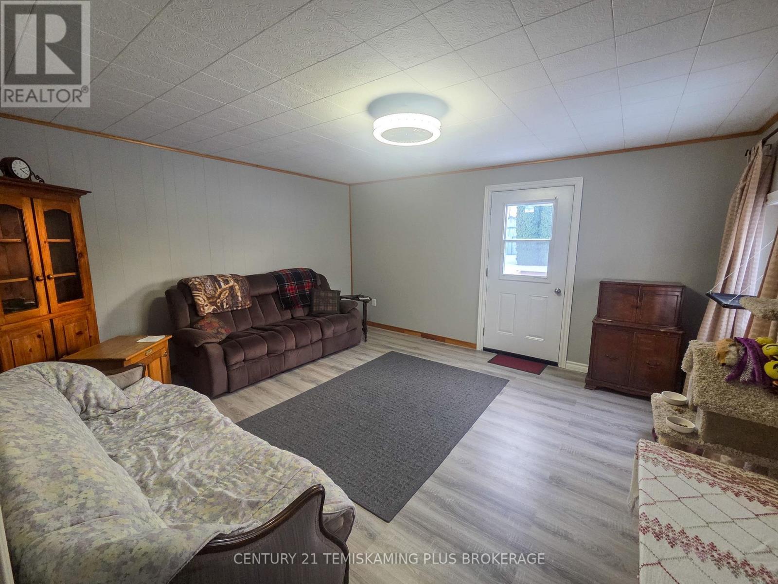 28 Fifth Street, Timiskaming (Tim - Outside - Rural), ON - Indoor