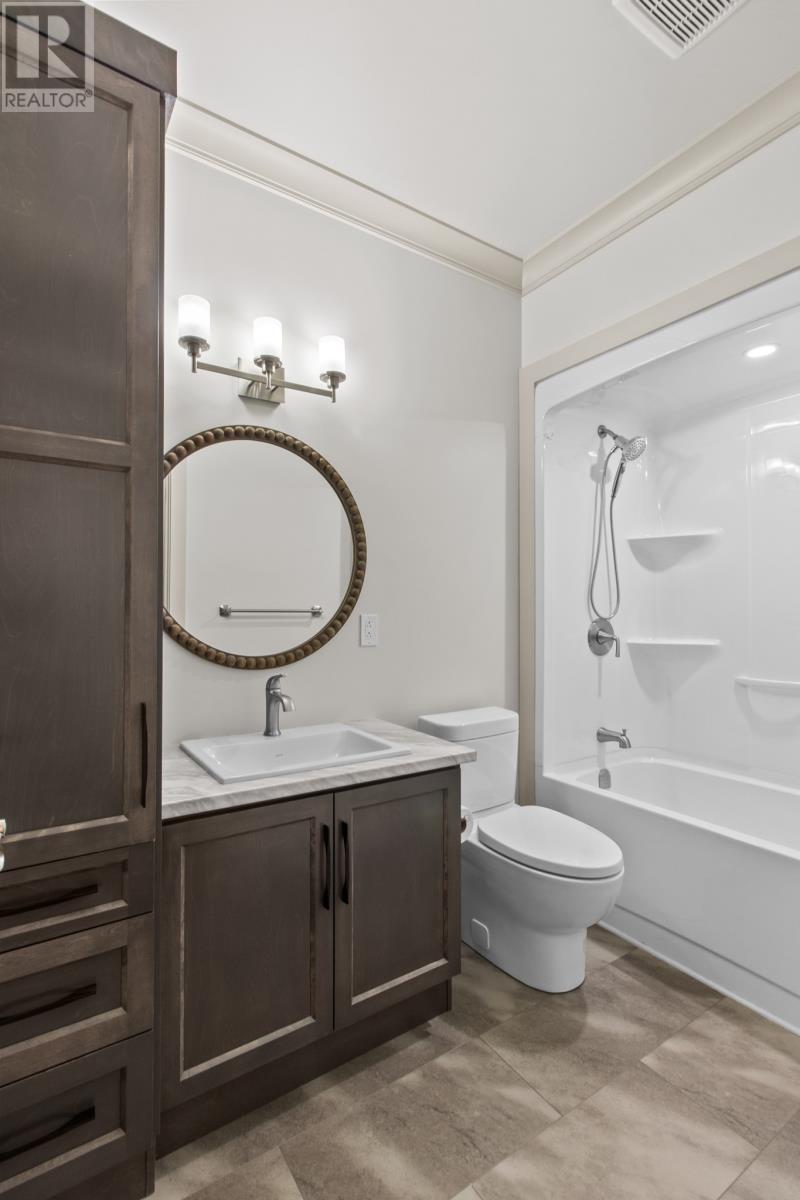 2 Claddagh Road, St. John'S, NL - Indoor Photo Showing Bathroom