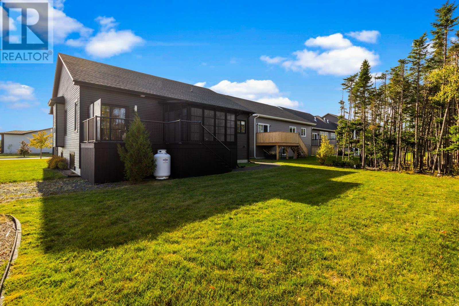 2 Claddagh Road, St. John'S, NL - Outdoor