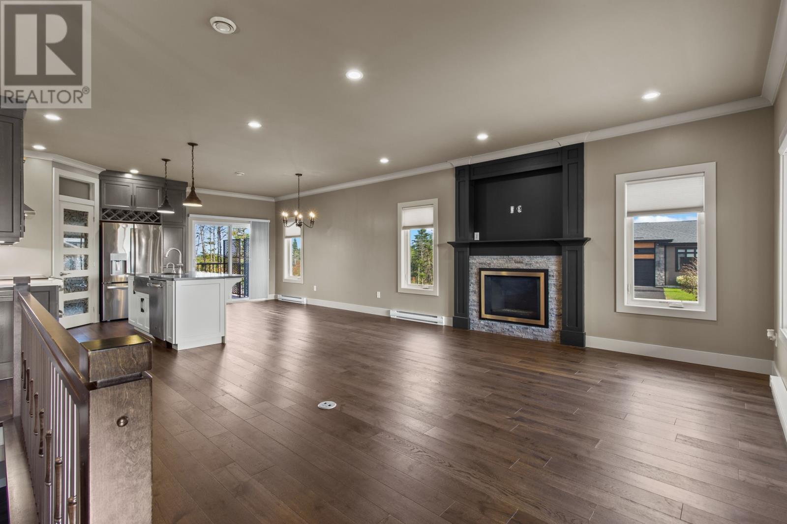 2 Claddagh Road, St. John'S, NL - Indoor With Fireplace