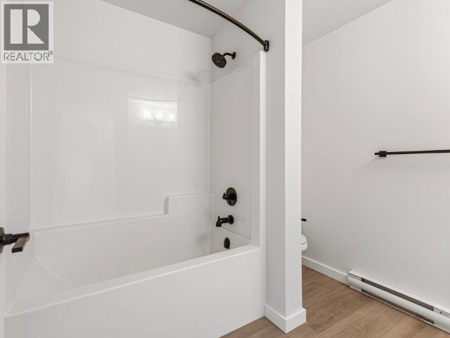 177 Witch Hazel Drive, Whitehorse, YT - Indoor Photo Showing Bathroom