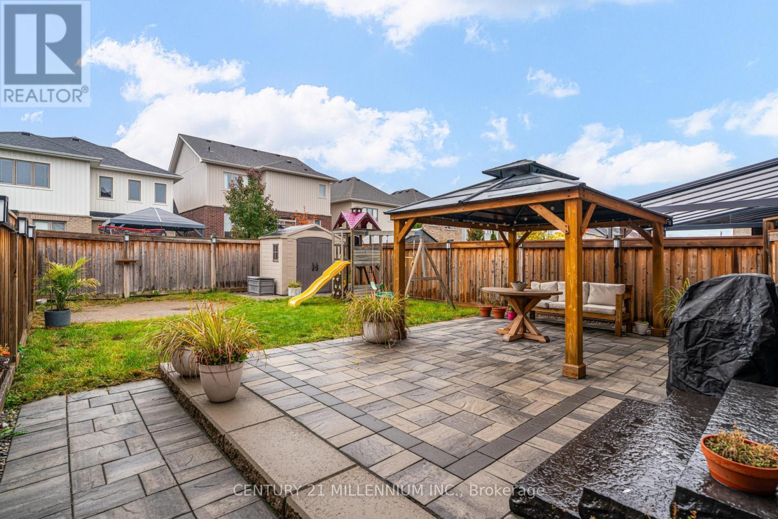 21 Weaver Terrace, New Tecumseth, ON - Outdoor With Deck Patio Veranda