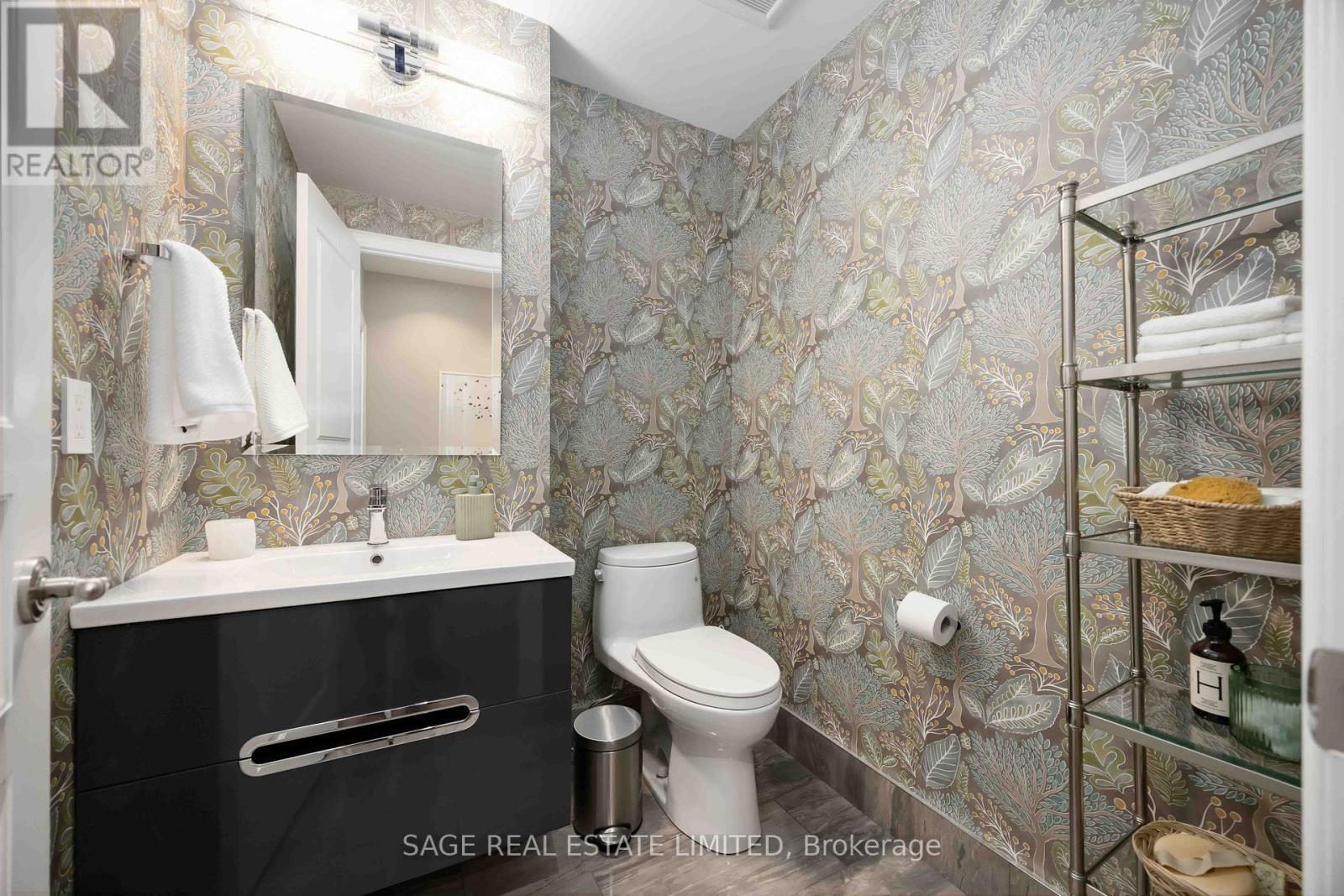 212 - 20 Burkebrook Place, Toronto, ON - Indoor Photo Showing Bathroom