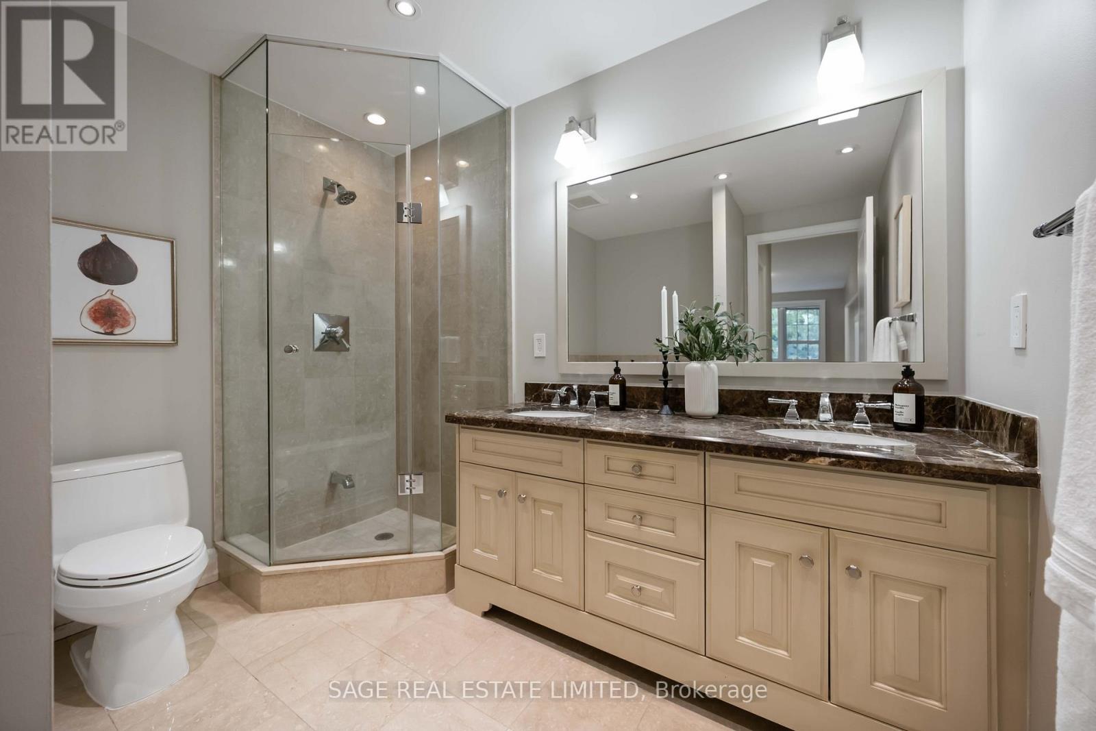 212 - 20 Burkebrook Place, Toronto, ON - Indoor Photo Showing Bathroom