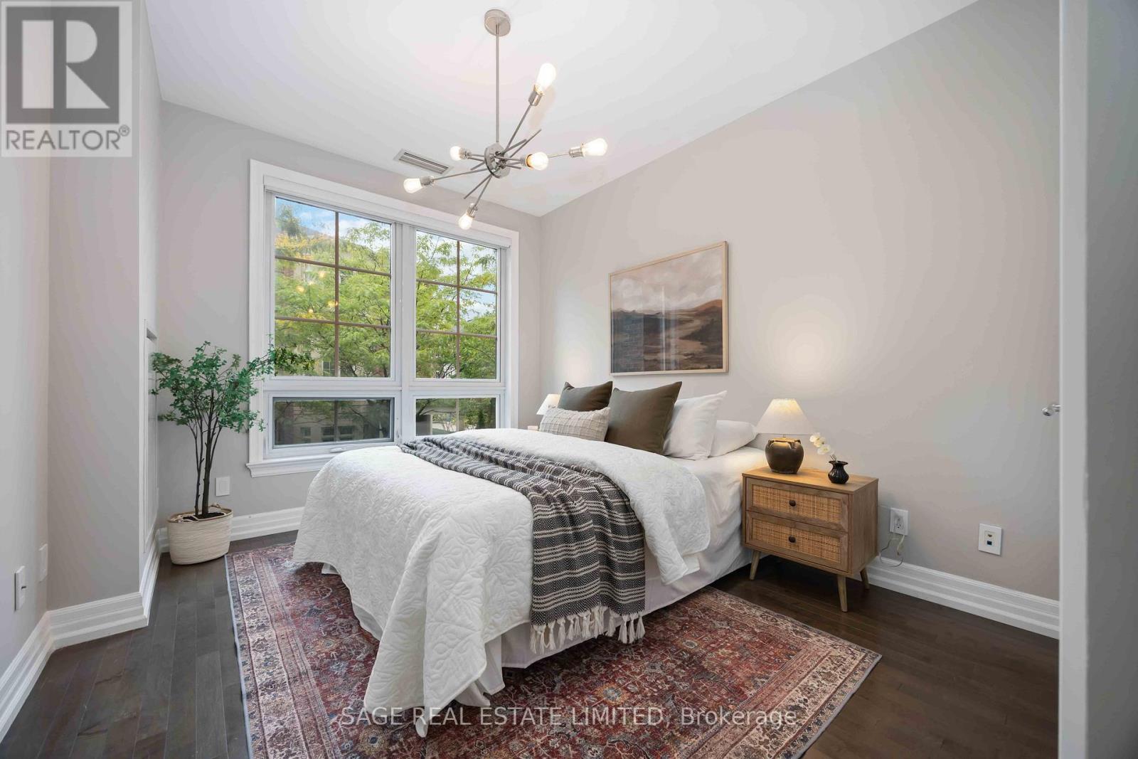 212 - 20 Burkebrook Place, Toronto, ON - Indoor Photo Showing Bedroom
