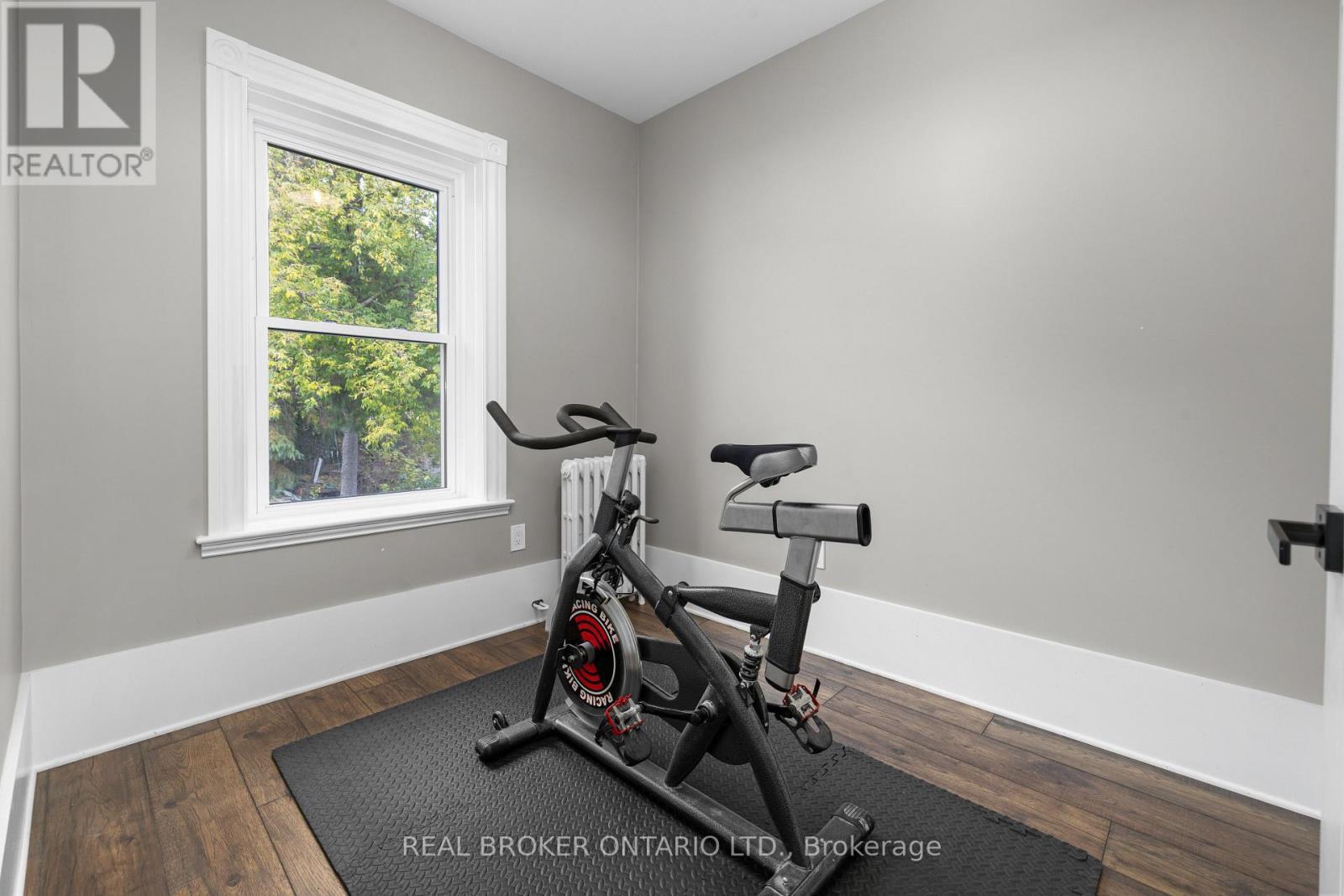 584 Jessup Street, Prescott, ON - Indoor Photo Showing Gym Room