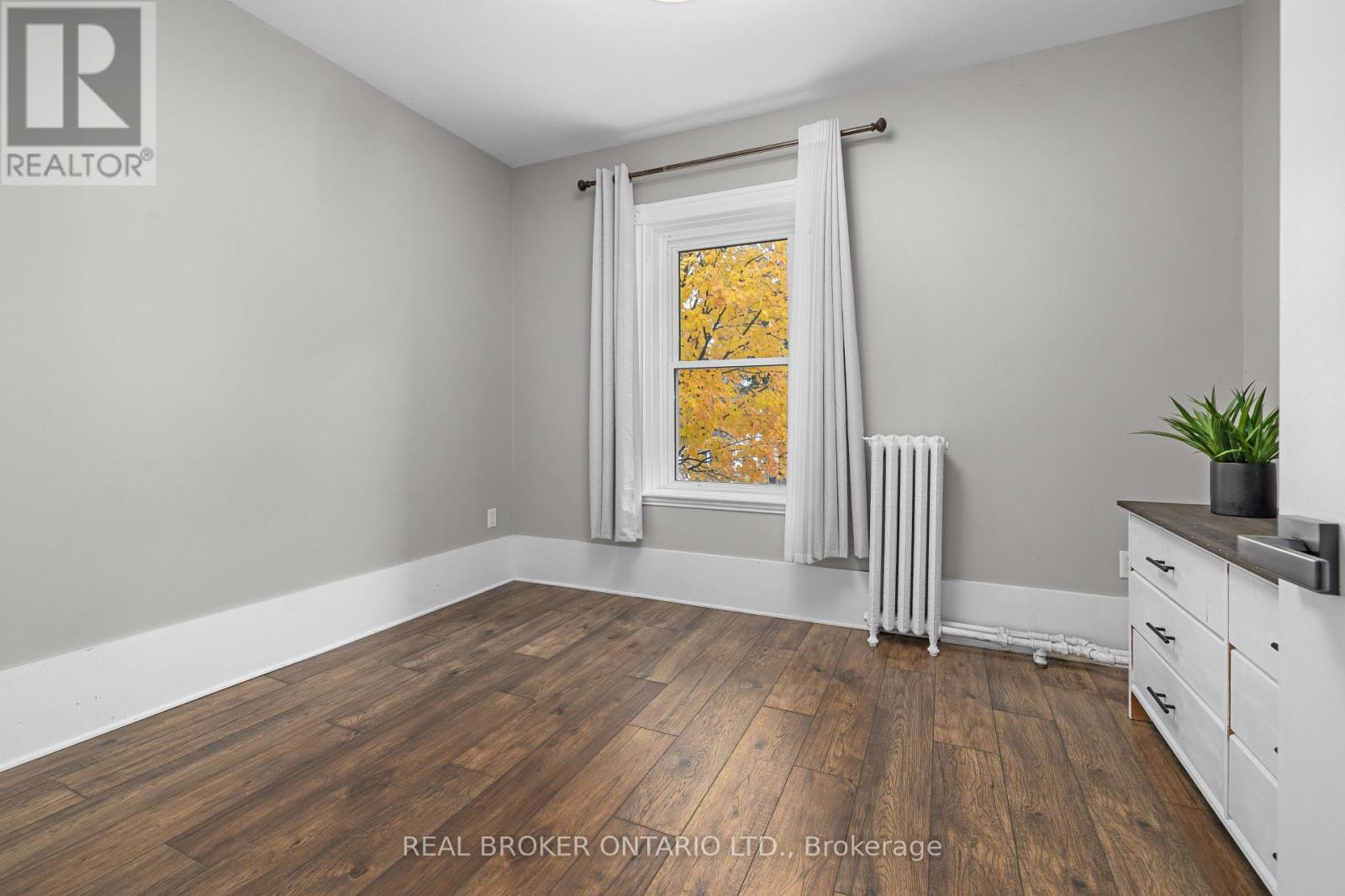 584 Jessup Street, Prescott, ON - Indoor Photo Showing Other Room