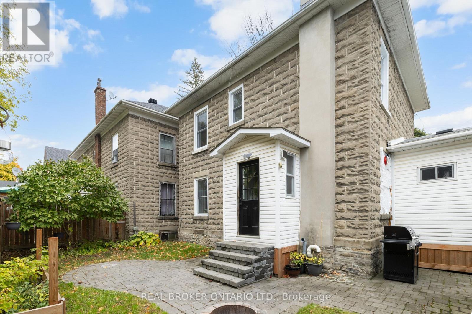 584 Jessup Street, Prescott, ON - Outdoor