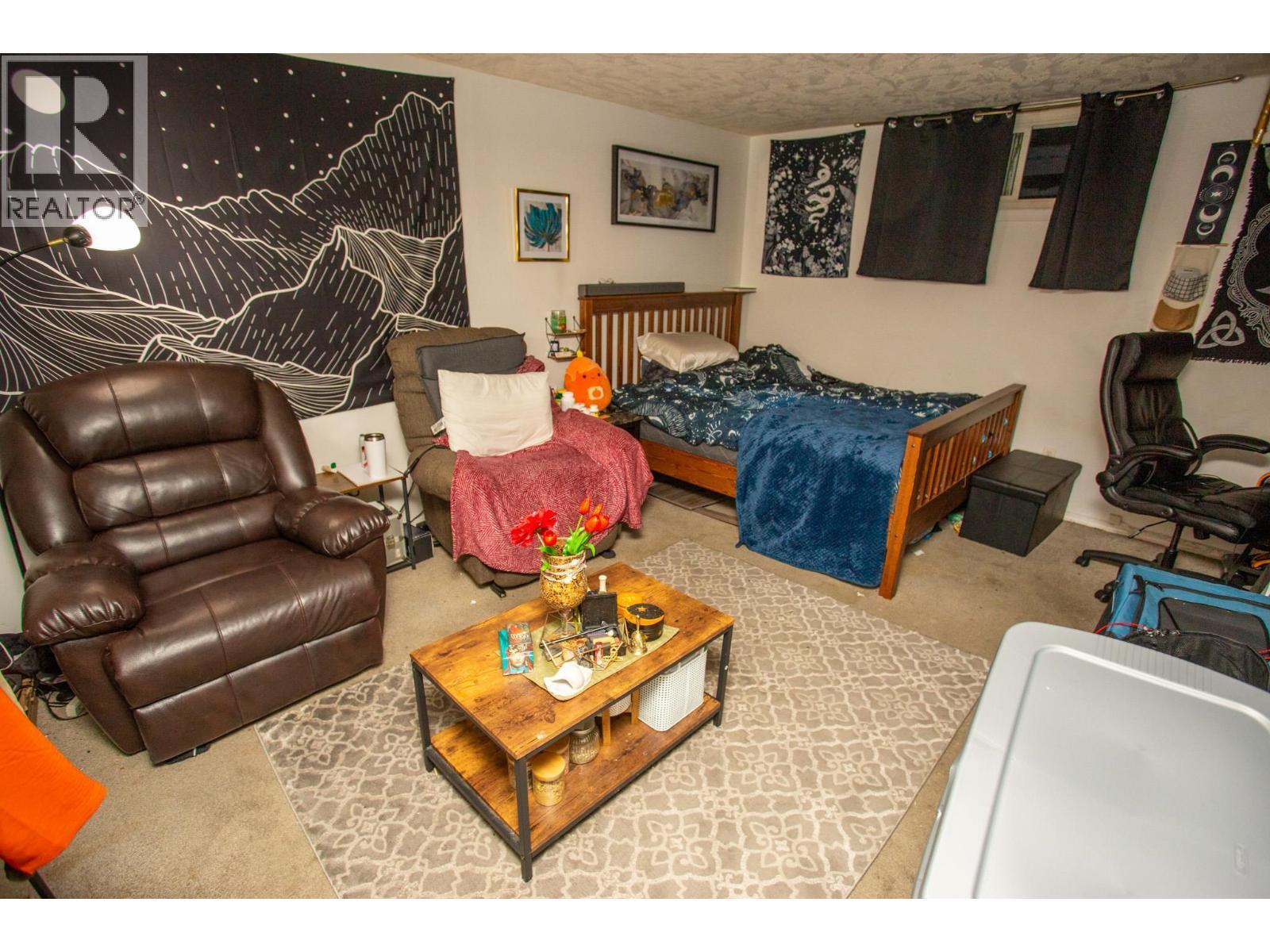 389 S Lyon Street, Prince George, BC - Indoor