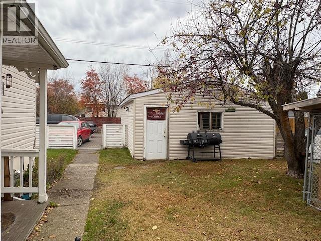 389 S Lyon Street, Prince George, BC - Outdoor