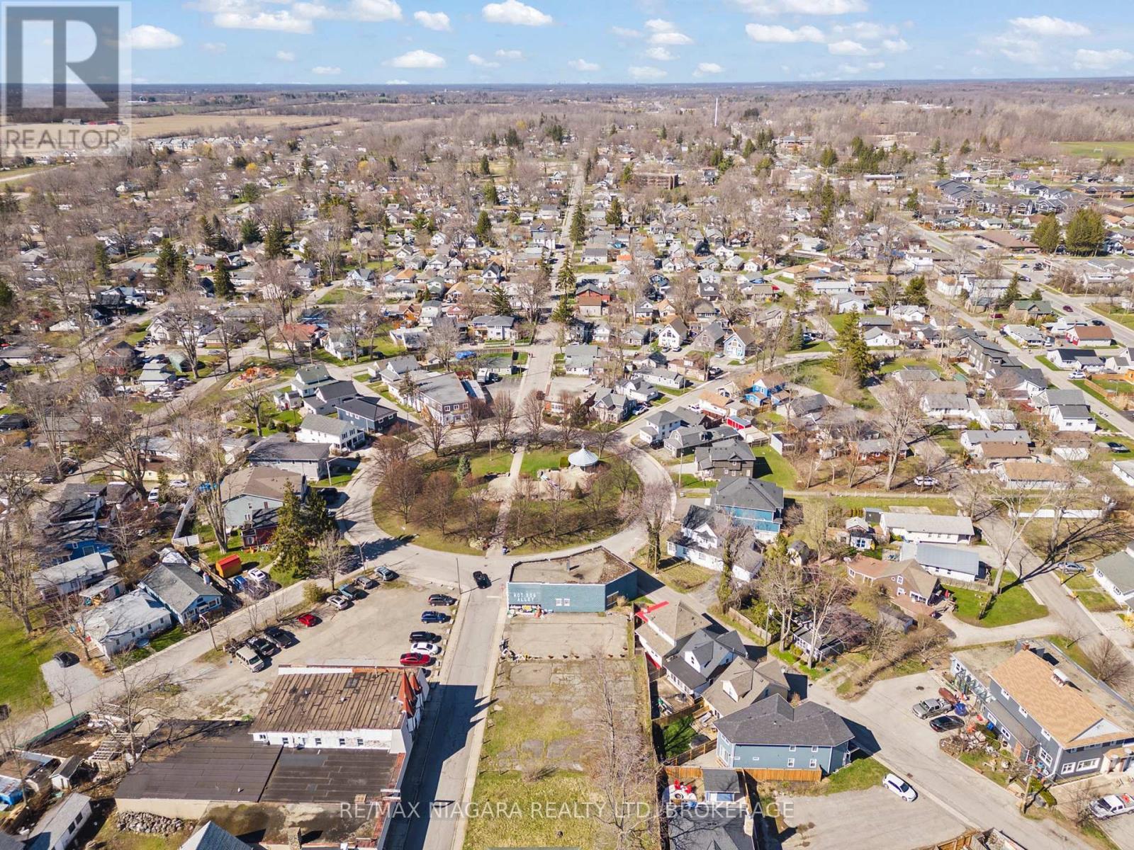 34 Queens Circle, Fort Erie (Crystal Beach), ON