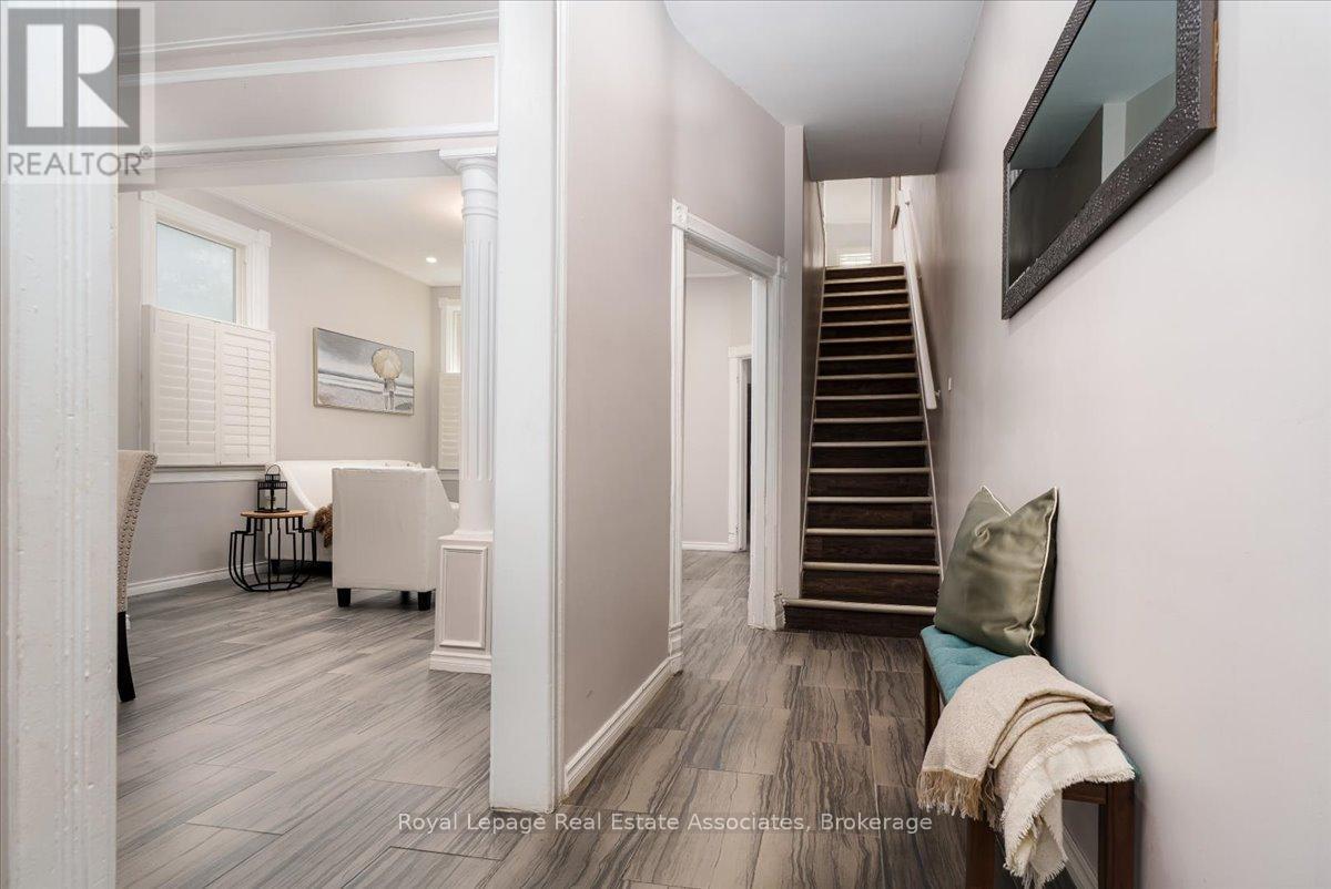 123 Market Street, Hamilton, ON - Indoor Photo Showing Other Room