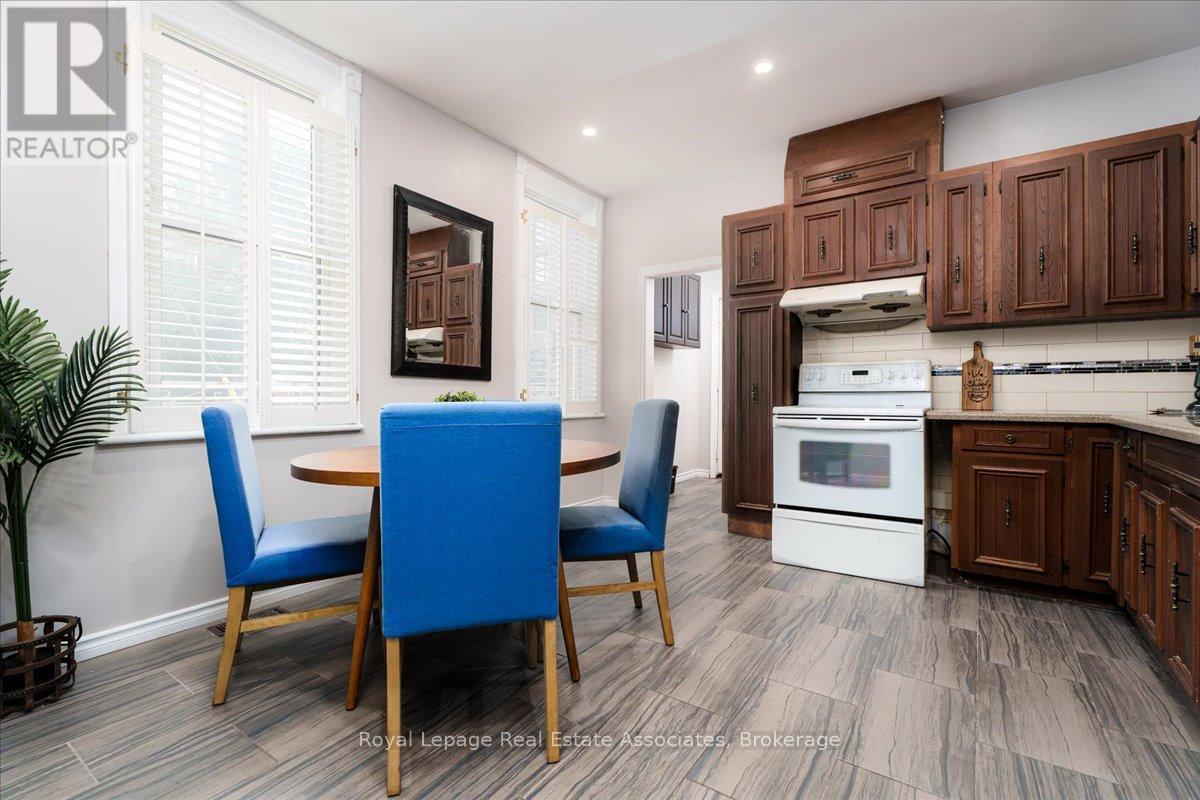 123 Market Street, Hamilton, ON - Indoor Photo Showing Other Room