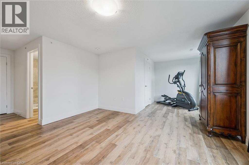 99A Farley Road Unit# 204, Fergus, ON - Indoor Photo Showing Other Room