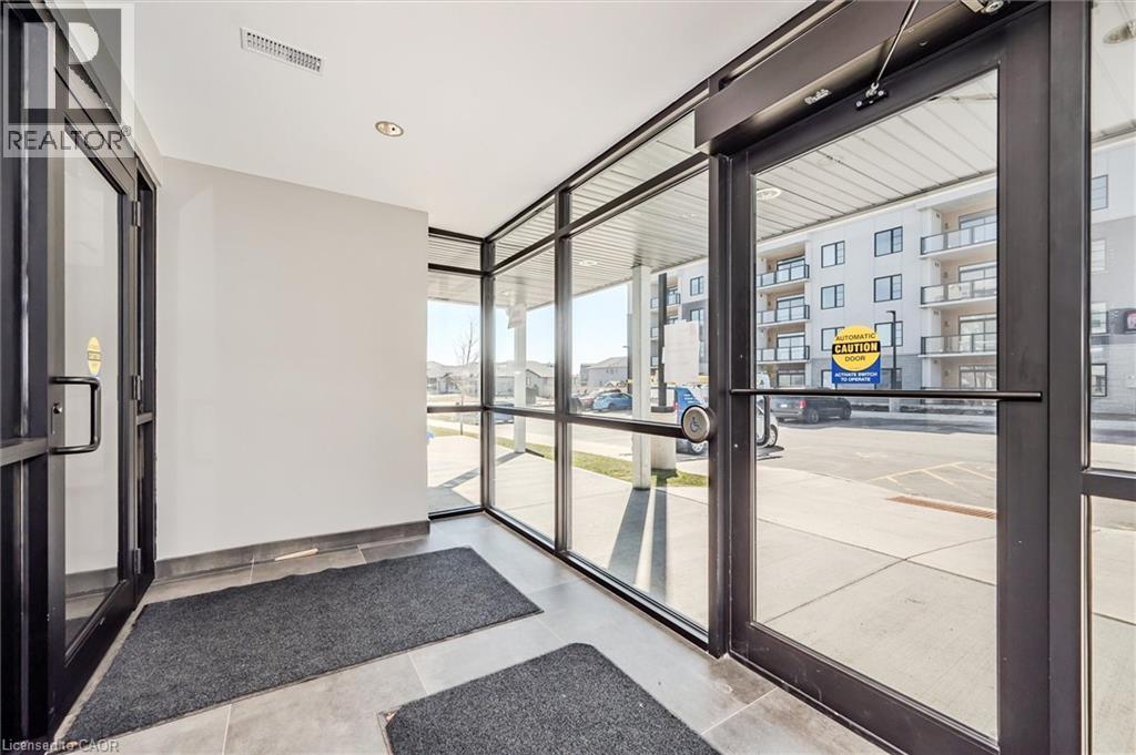 99A Farley Road Unit# 204, Fergus, ON - Indoor Photo Showing Other Room