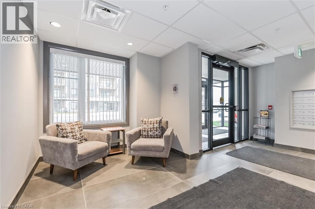 99A Farley Road Unit# 204, Fergus, ON - Indoor Photo Showing Other Room