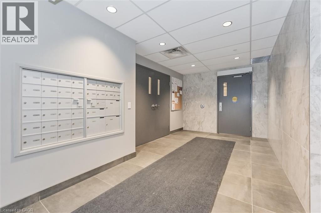 99A Farley Road Unit# 204, Fergus, ON - Indoor Photo Showing Other Room