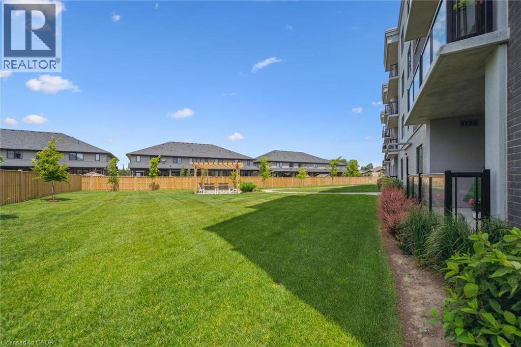 99A Farley Road Unit# 204, Fergus, ON - Outdoor