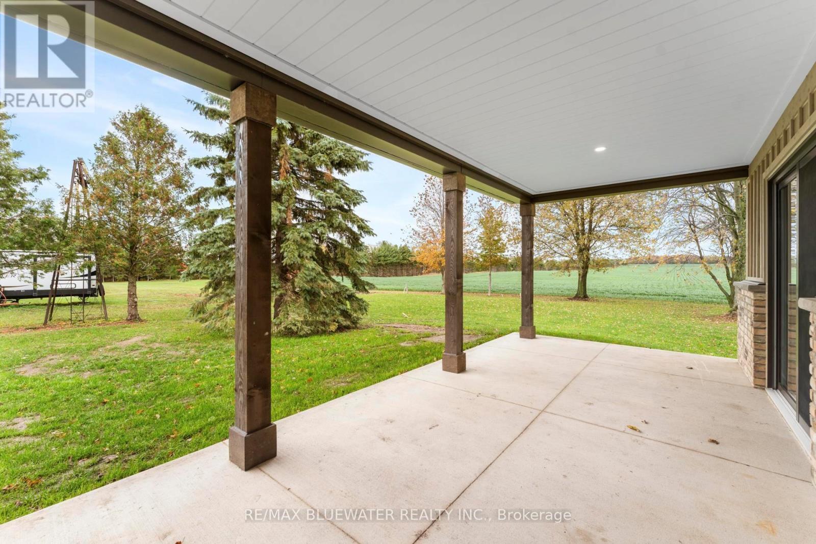Back Patio - 75184 Goshen Line, Bluewater (Stanley), ON - Outdoor