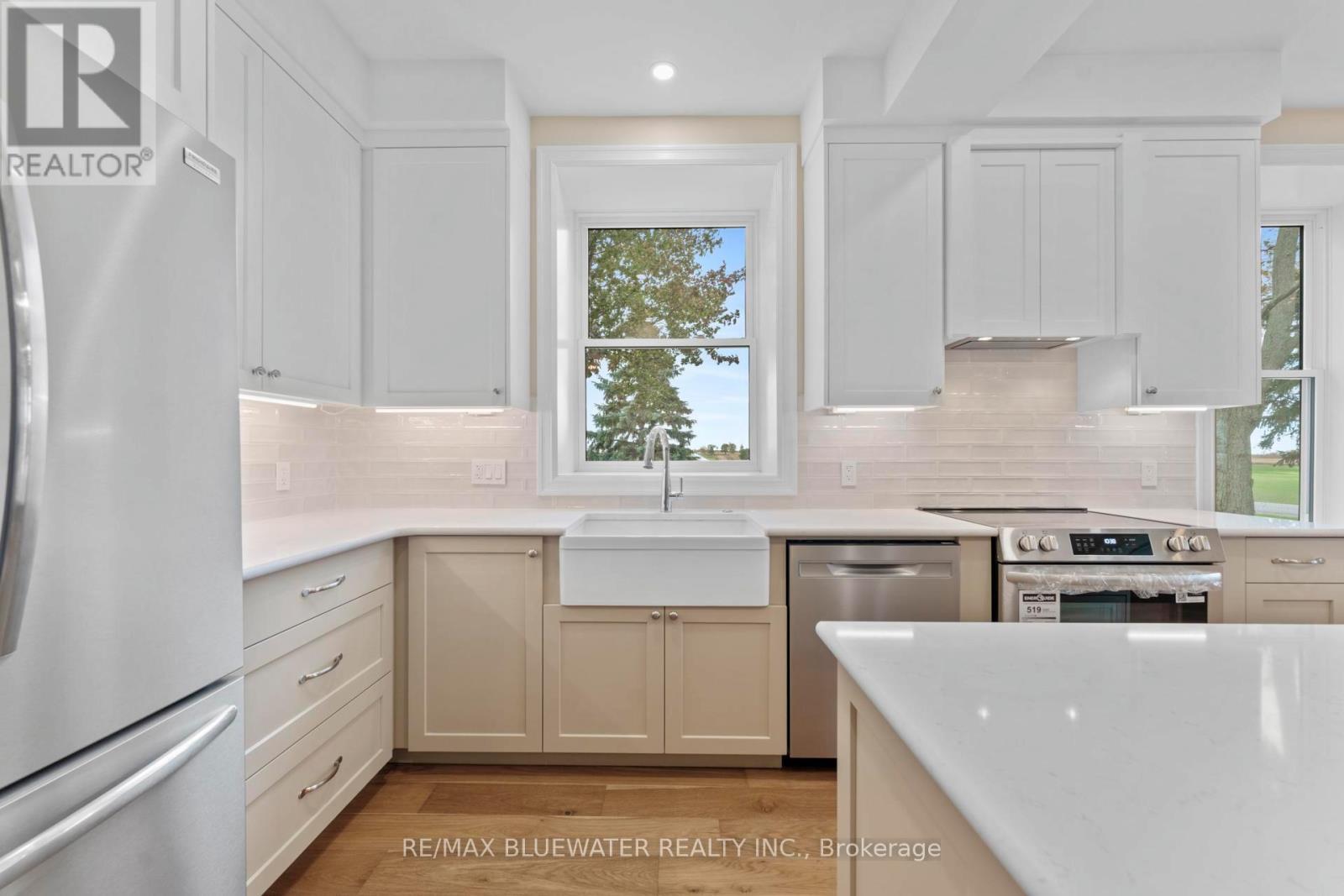 Kitchen - 75184 Goshen Line, Bluewater (Stanley), ON - Indoor Photo Showing Kitchen With Upgraded Kitchen