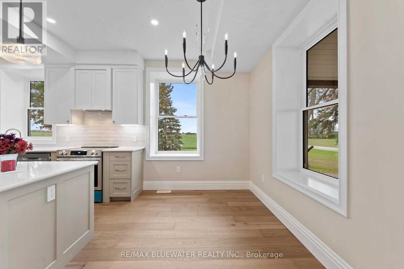 Kitchen - 75184 Goshen Line, Bluewater (Stanley), ON - Indoor Photo Showing Kitchen With Upgraded Kitchen