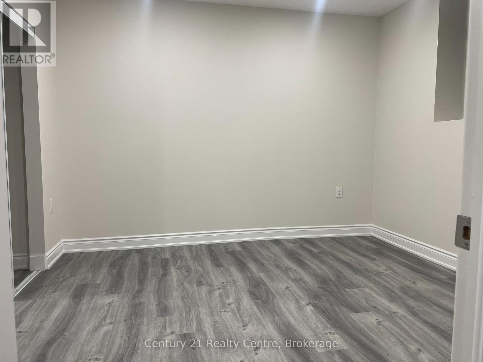 Bsmt 2 - 14 Mountain Vista Court, Vaughan, ON - Indoor Photo Showing Other Room